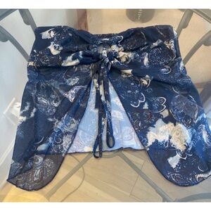 🔴4/$12 SHEIN Bohemian Navy Blue Paisley Halter Blouse Size Medium New